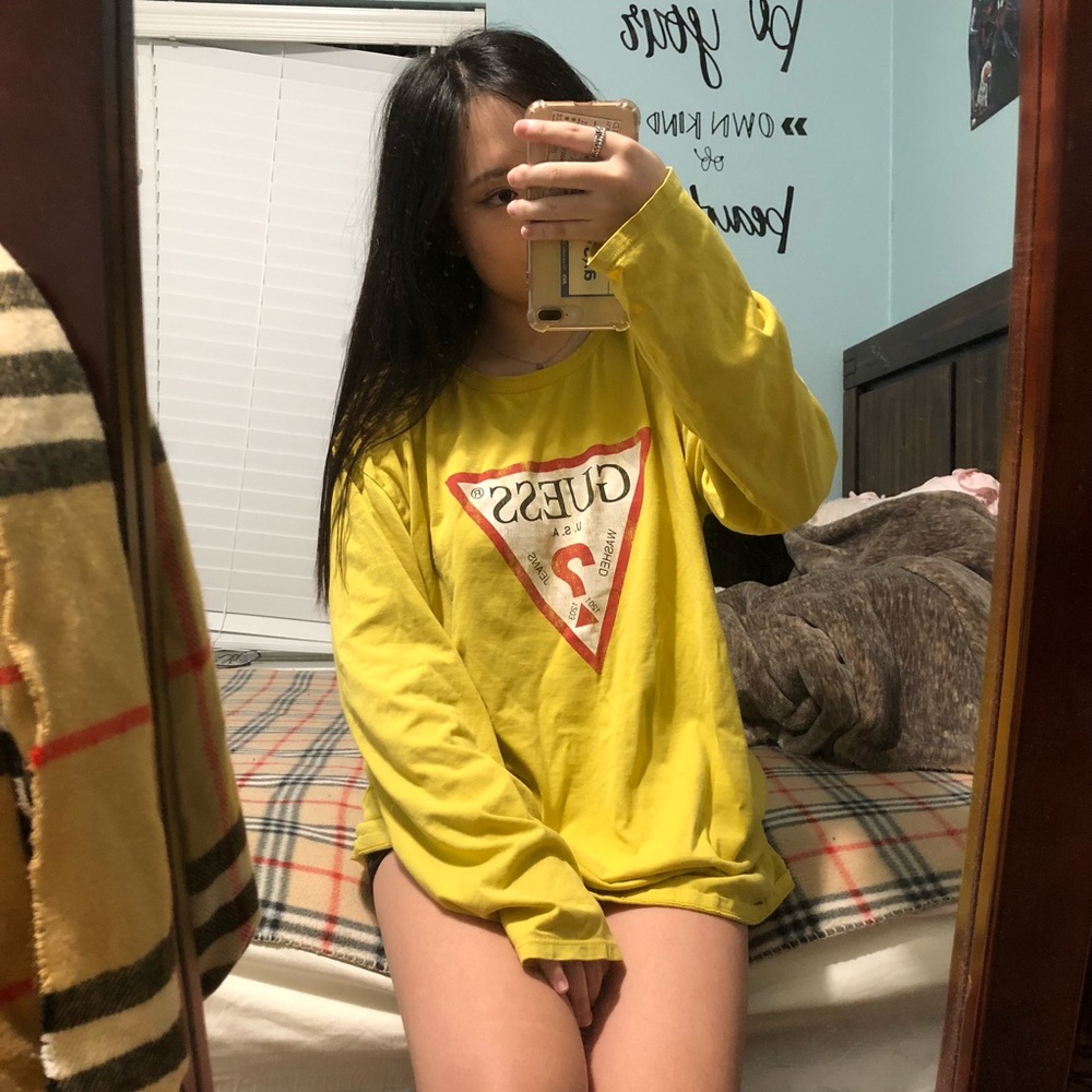 [ SOLD ] UO GUESS Logo L/S Tee
